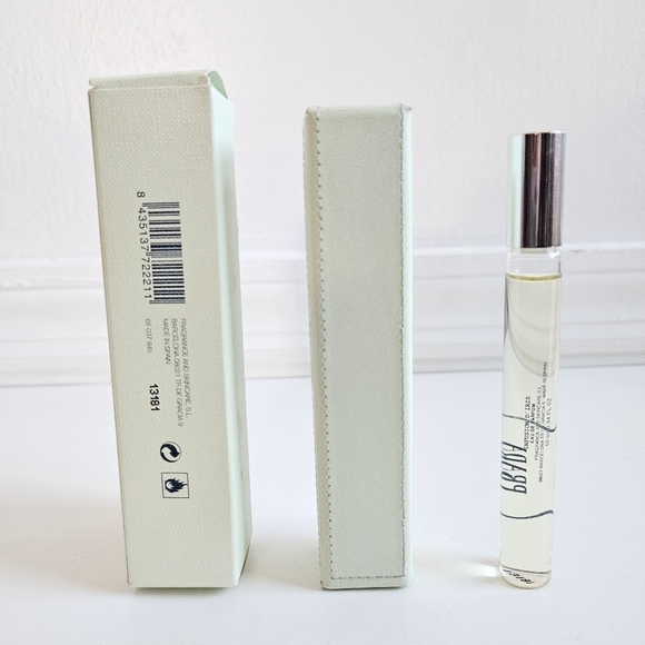 New Prada Infusion d’Iris Eau de Parfum Roll-On 0.34 oz W/ Leather Travel Case - Picture 3 of 4